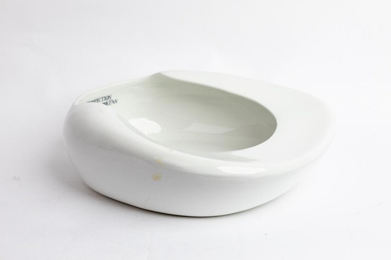 Bed Pan Ceramic 